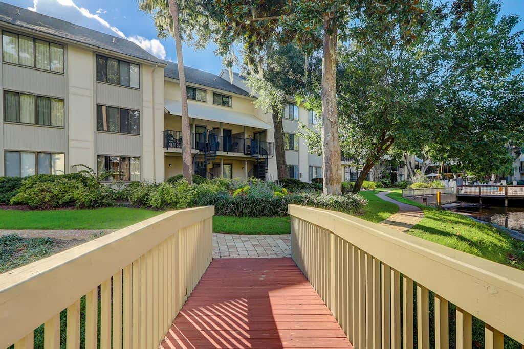 Updated Villa - Close to Coligny Plaza and Beach Access