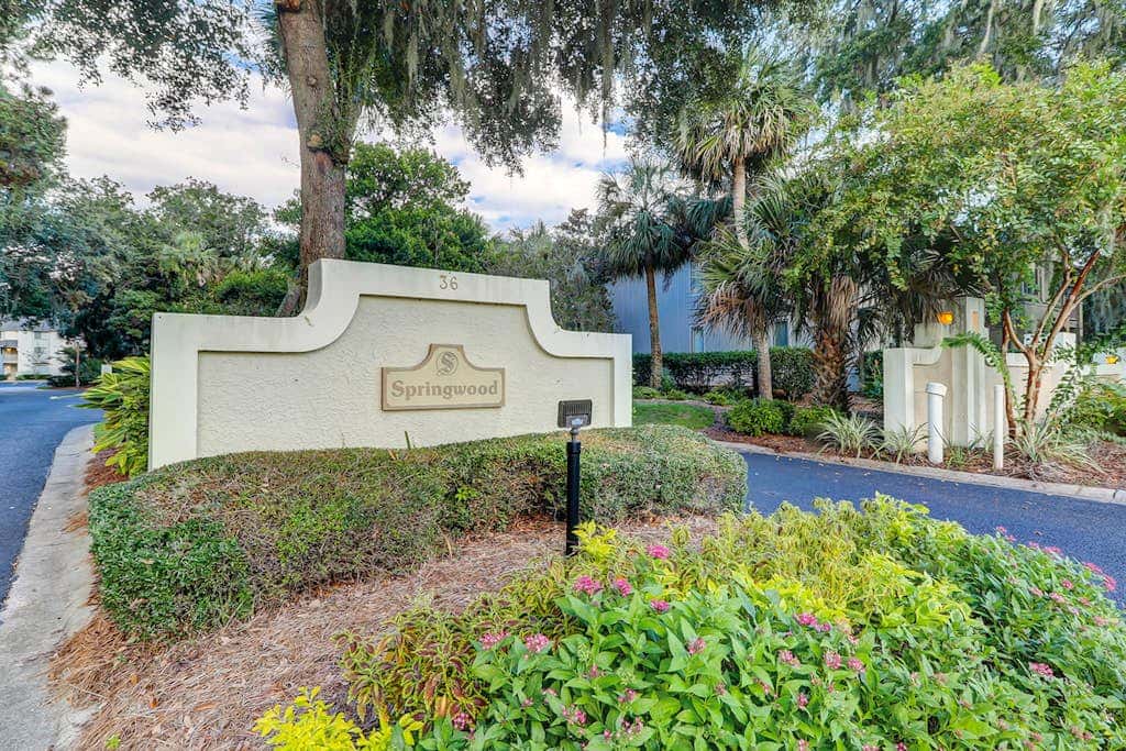 Updated Villa - Close to Coligny Plaza and Beach Access