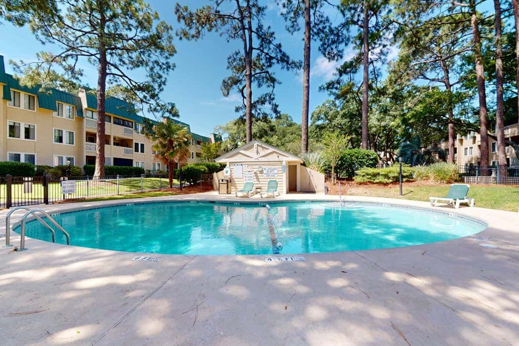 Coastal condo with indoor and outdoor pool, tennis and pickleball courts