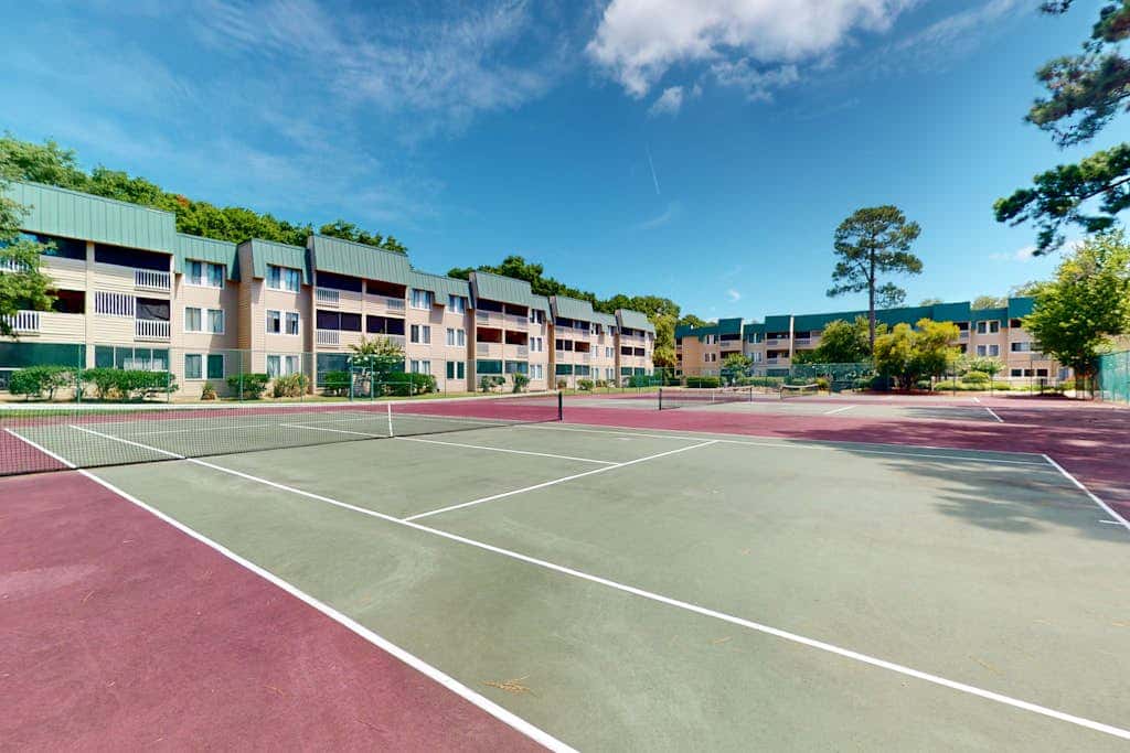 Coastal condo with indoor and outdoor pool, tennis and pickleball courts