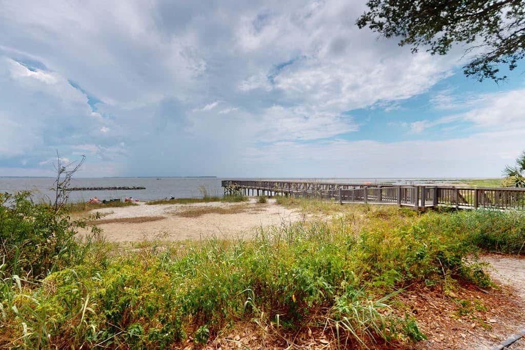 Coastal condo with indoor and outdoor pool, tennis and pickleball courts