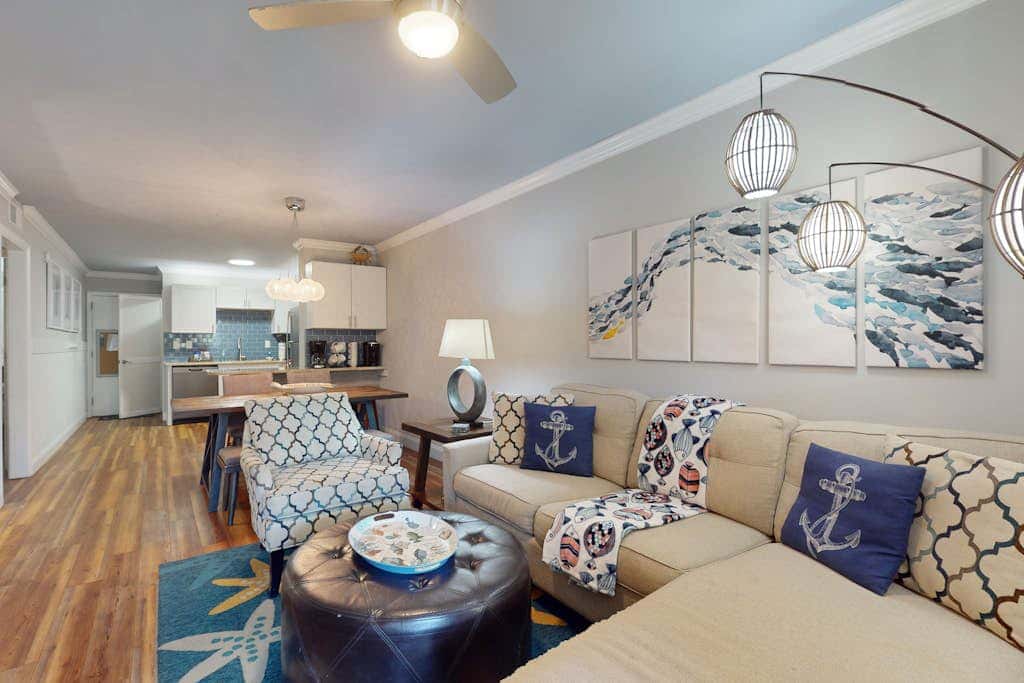Coastal condo with indoor and outdoor pool, tennis and pickleball courts