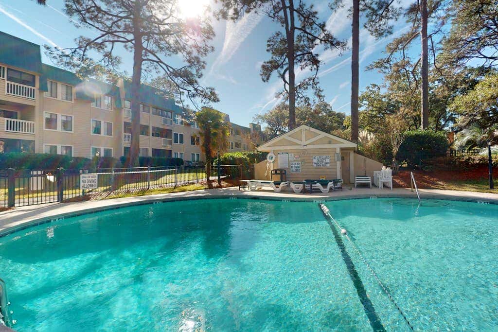 Coastal condo with indoor and outdoor pool, tennis and pickleball courts