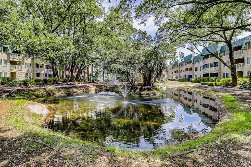 Coastal condo with indoor and outdoor pool, tennis and pickleball courts