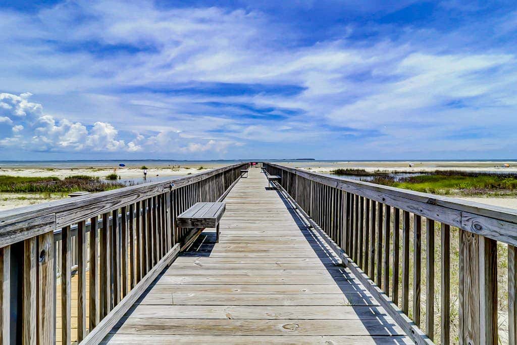 Coastal condo with indoor and outdoor pool, tennis and pickleball courts