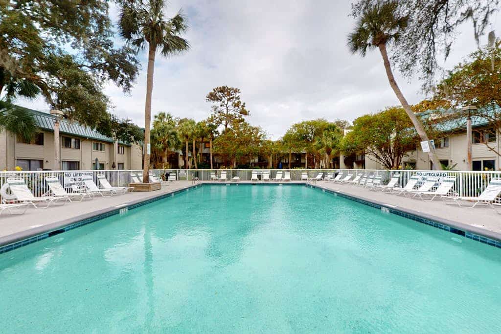 Surf Court #80