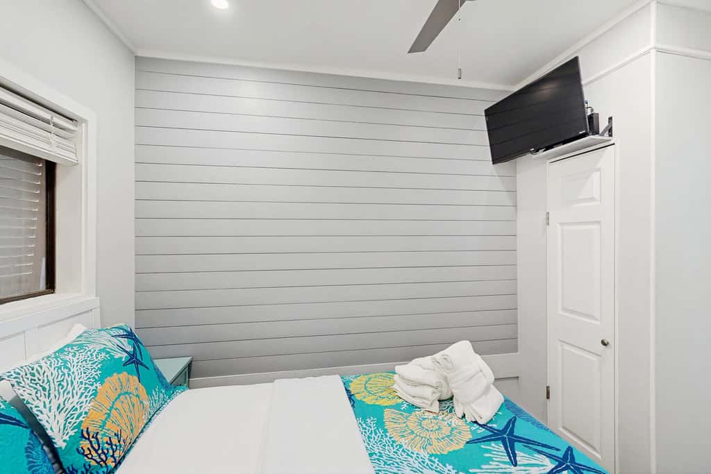 Newly Renovated Coastal Condo with Ocean-View Balcony, Shared Pool & Easy Beach Access