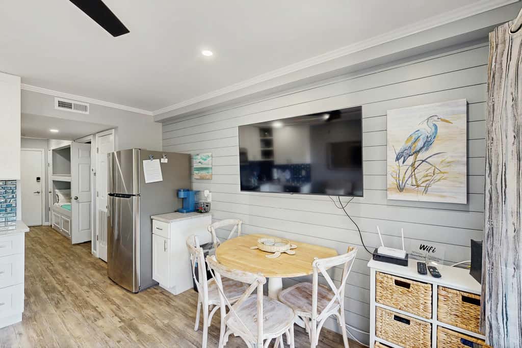 Newly Renovated Coastal Condo with Ocean-View Balcony, Shared Pool & Easy Beach Access