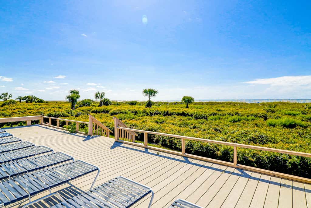 Newly Renovated Coastal Condo with Ocean-View Balcony, Shared Pool & Easy Beach Access