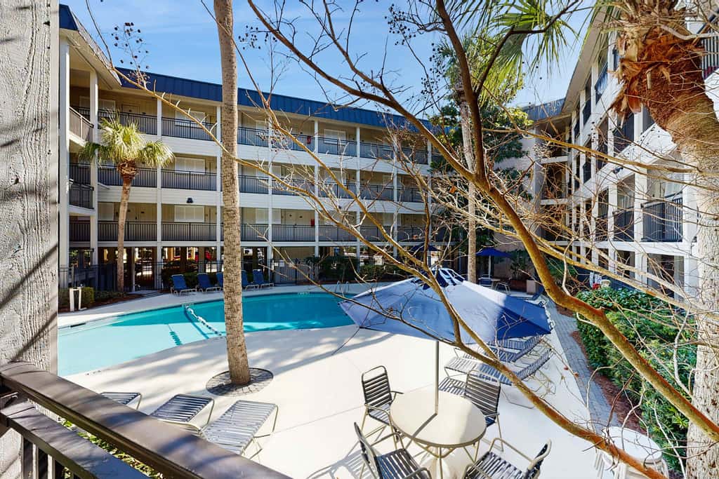 Newly Renovated Coastal Condo with Ocean-View Balcony, Shared Pool & Easy Beach Access