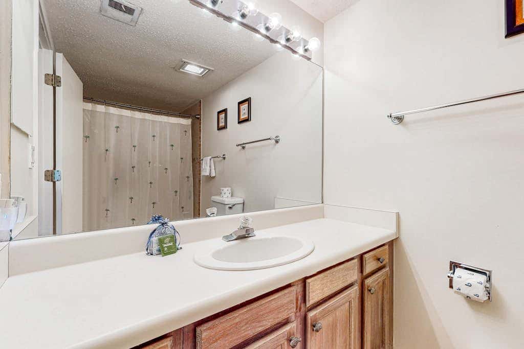 Close to beach with pool, tennis, pool  & private balcony
