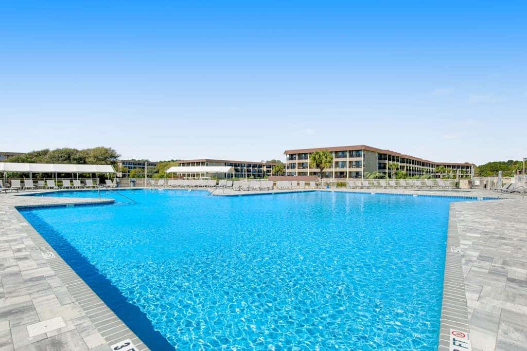 HH Beach & Tennis 144AR