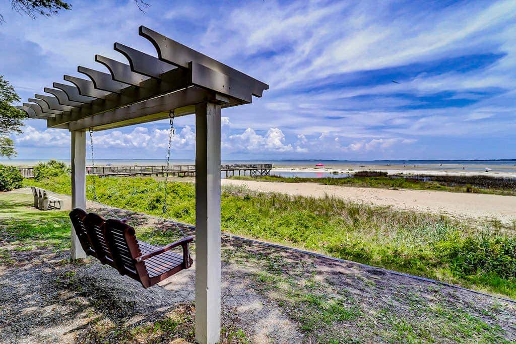 1st floor condo with pool, tennis, patio & washer dryer