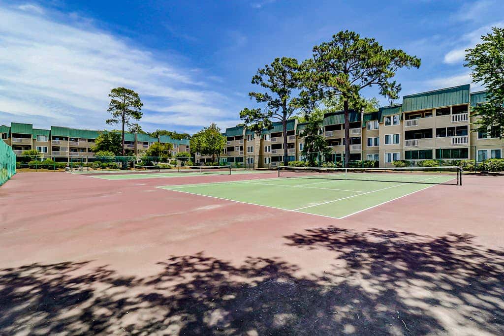 1st floor condo with pool, tennis, patio & washer dryer