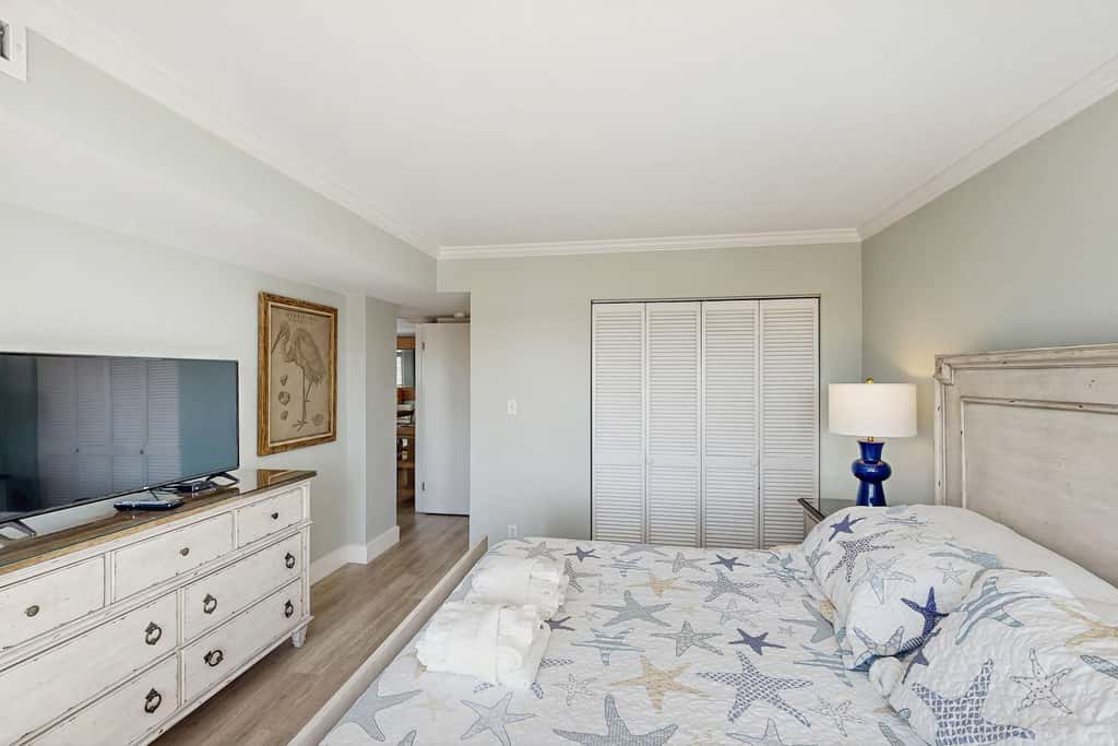First Floor Condo near the beach with beach gear, washer and dryer, and pool