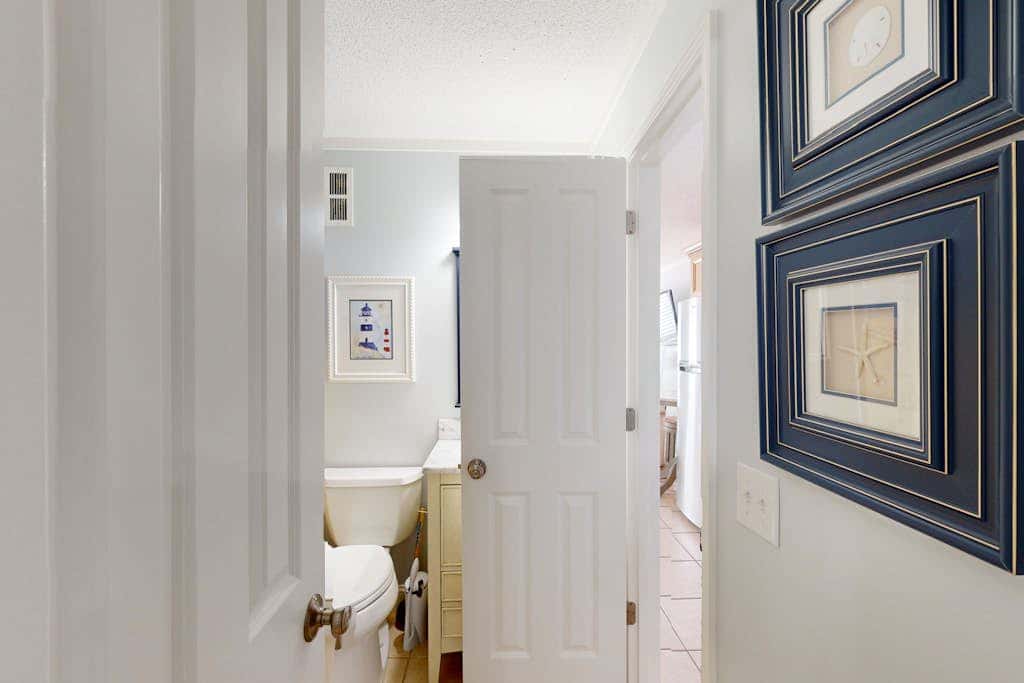 Direct Ocean View Condo with balcony, pools, tennis, pickleball