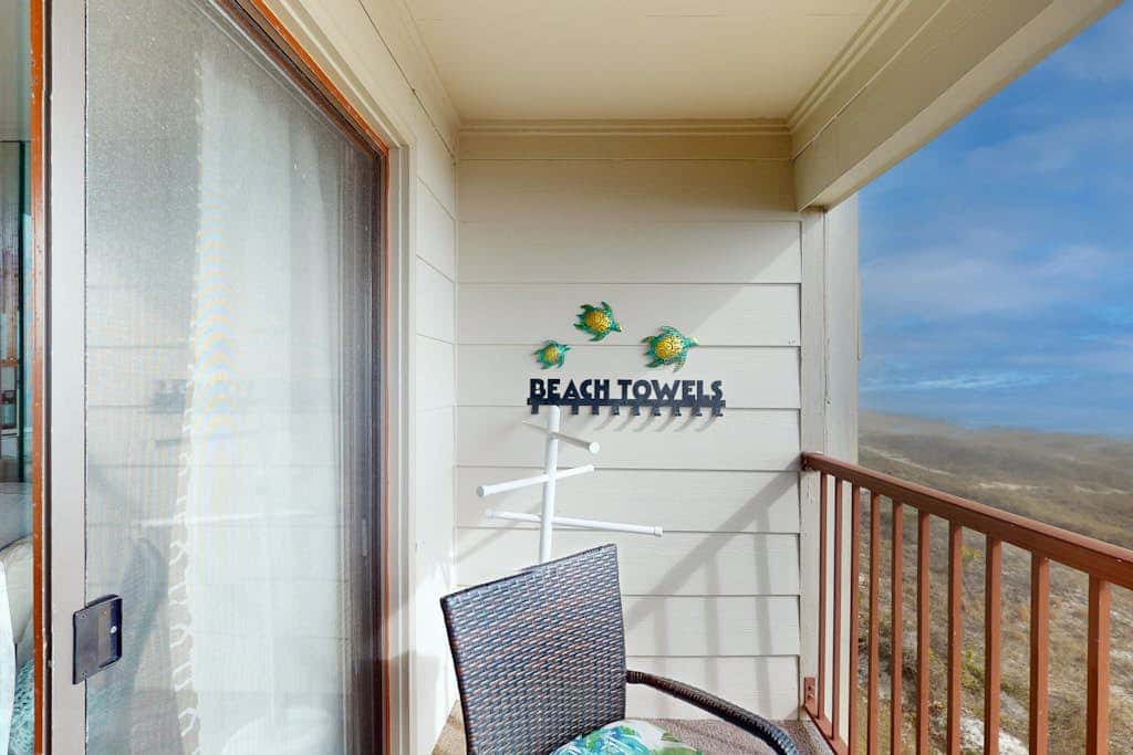 Direct Ocean View Condo with balcony, pools, tennis, pickleball