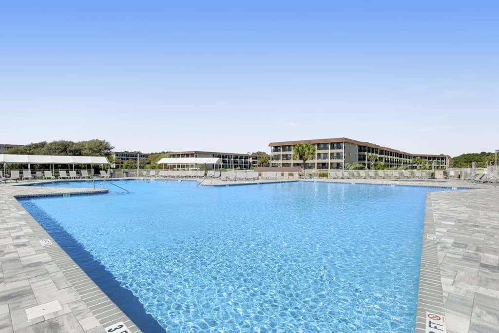 Direct Ocean View Condo with balcony, pools, tennis, pickleball