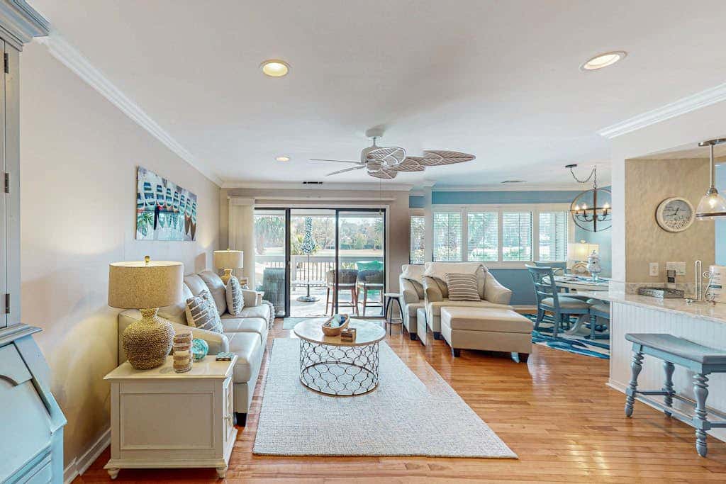 Palmetto Dunes condo with shared pool, private WD and beach access