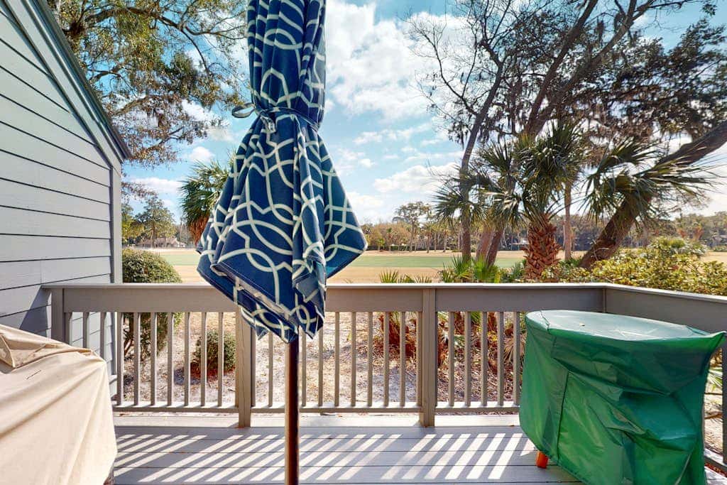Palmetto Dunes condo with shared pool, private WD and beach access