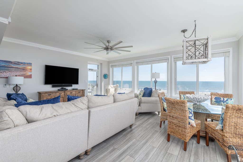 Panoramic direct oceanfront view condo with pool, hot tub, gym & steps to beach
