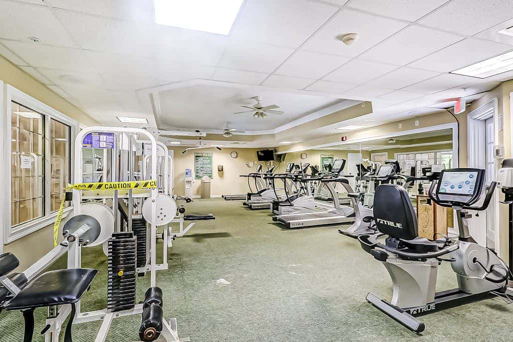 Panoramic direct oceanfront view condo with pool, hot tub, gym & steps to beach