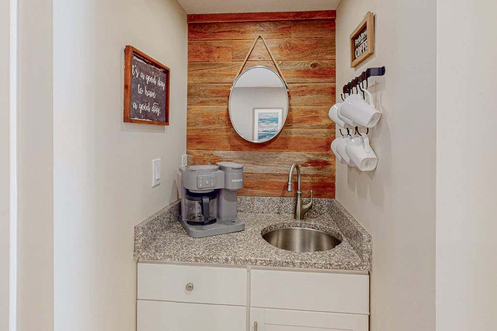 Beautiful Condo with pools,  hot tub, sauna,  and water views