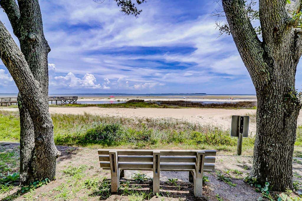 Beautiful Condo with pools,  hot tub, sauna,  and water views