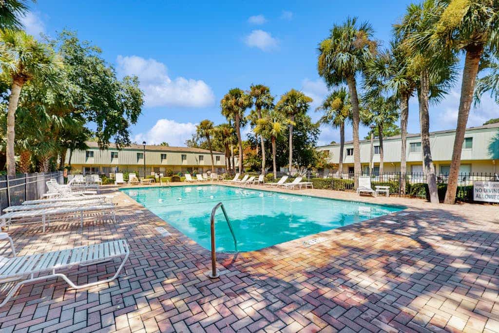 Hilton Head Cabanas 75