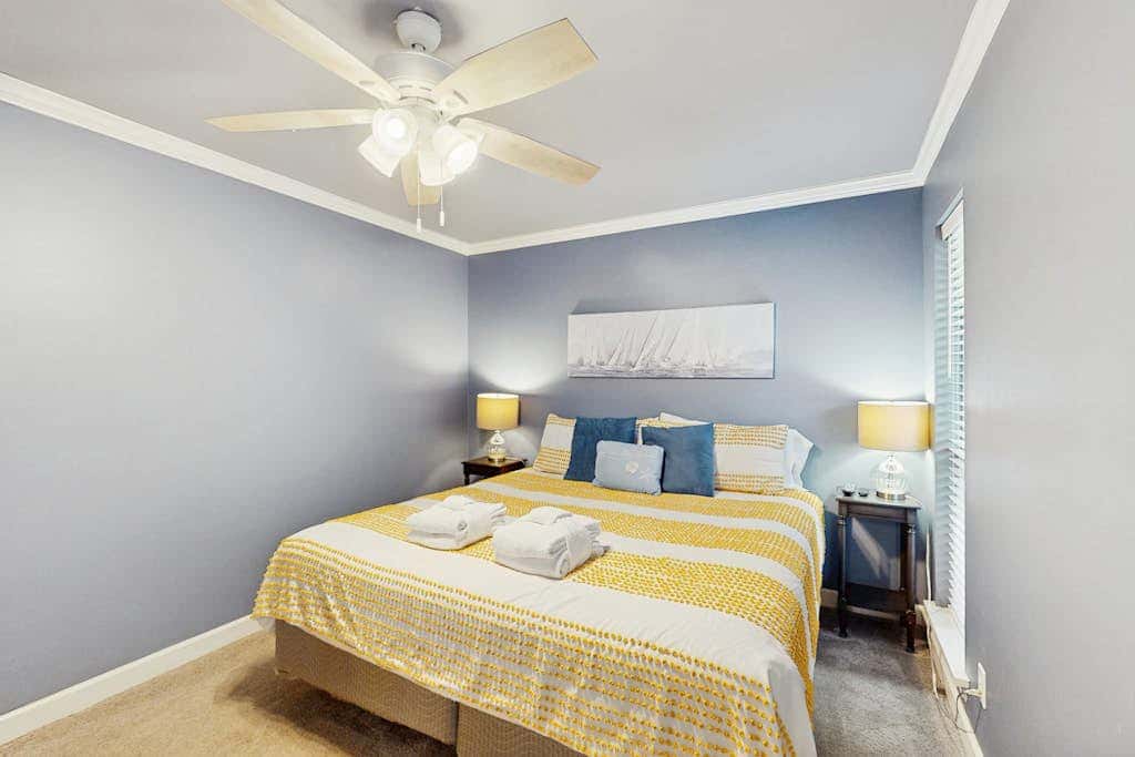 Home with private pool, fenced in yard, dog-friendly, walk to beach