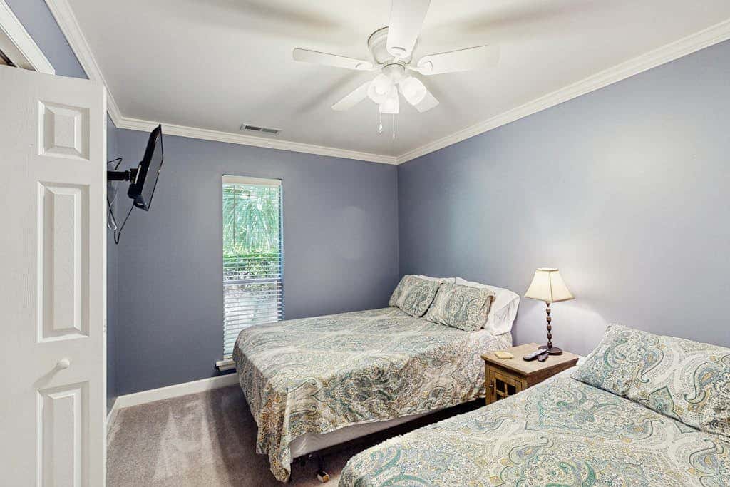 Home with private pool, fenced in yard, dog-friendly, walk to beach