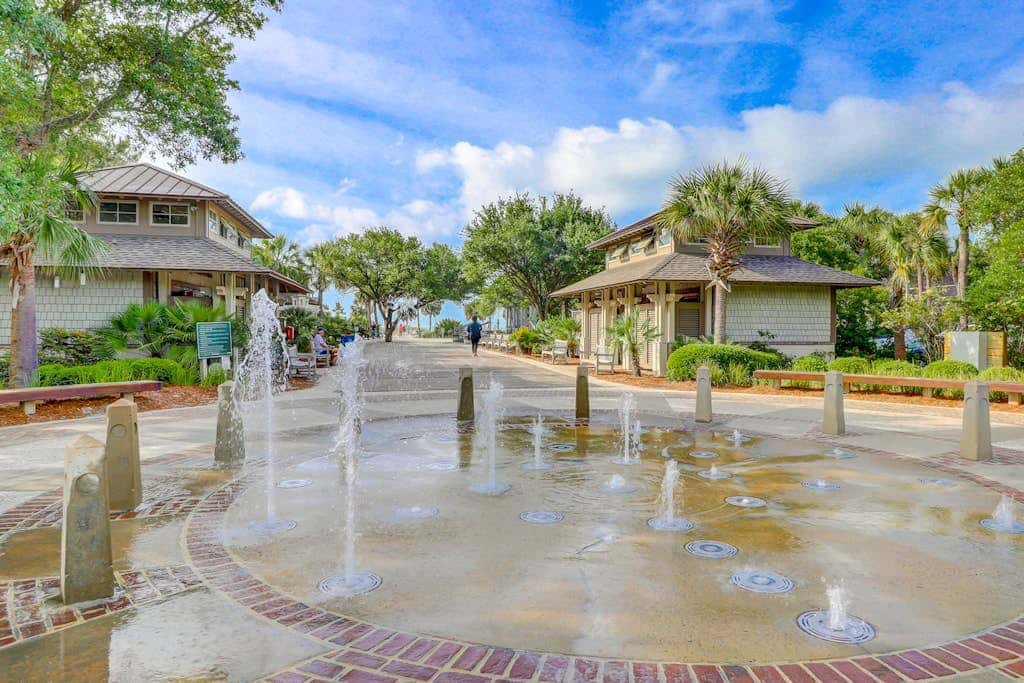 Home with private pool, fenced in yard, dog-friendly, walk to beach