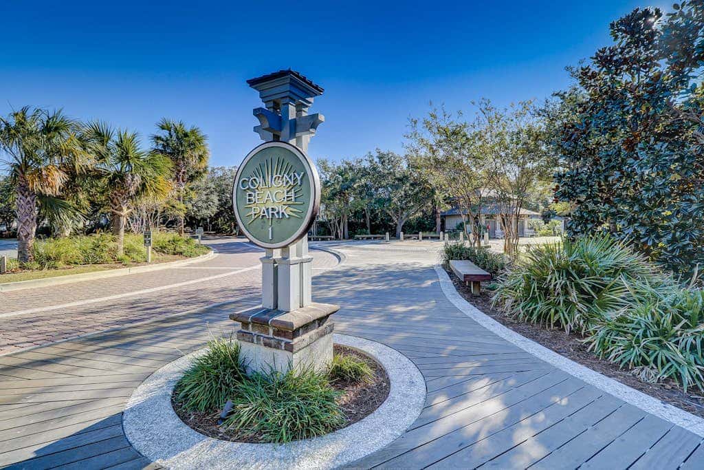 Home with private pool, fenced in yard, dog-friendly, walk to beach