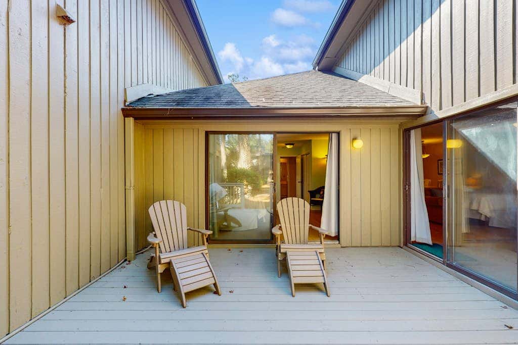 Shipyard Condo next to pool, near tennis, beach and restaurants