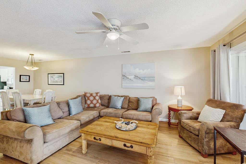 Shipyard Condo next to pool, near tennis, beach and restaurants