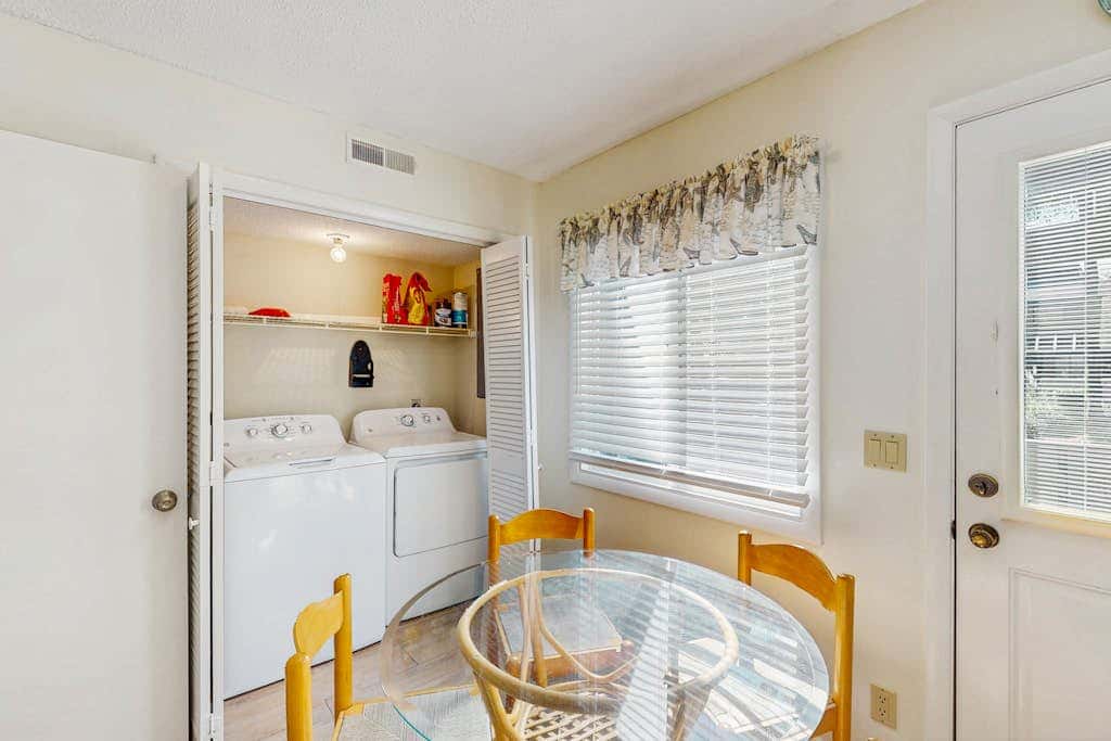 Shipyard Condo next to pool, near tennis, beach and restaurants