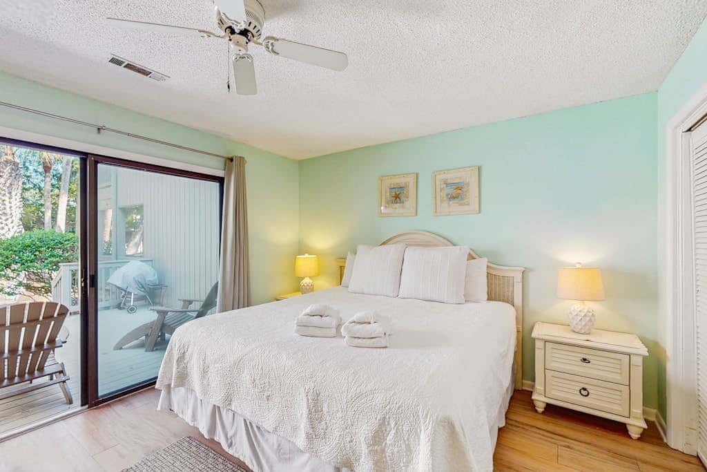 Shipyard Condo next to pool, near tennis, beach and restaurants