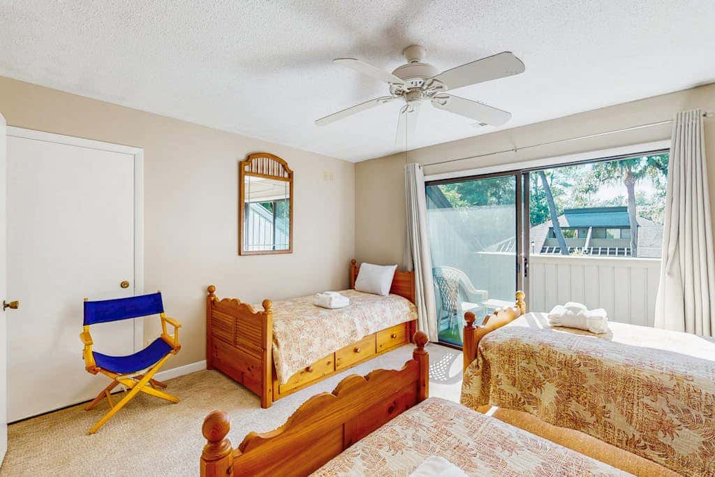 Shipyard Condo next to pool, near tennis, beach and restaurants