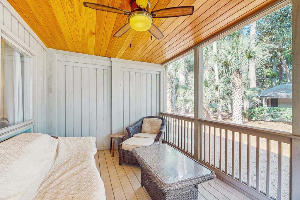 Shipyard Condo next to pool, near tennis, beach and restaurants