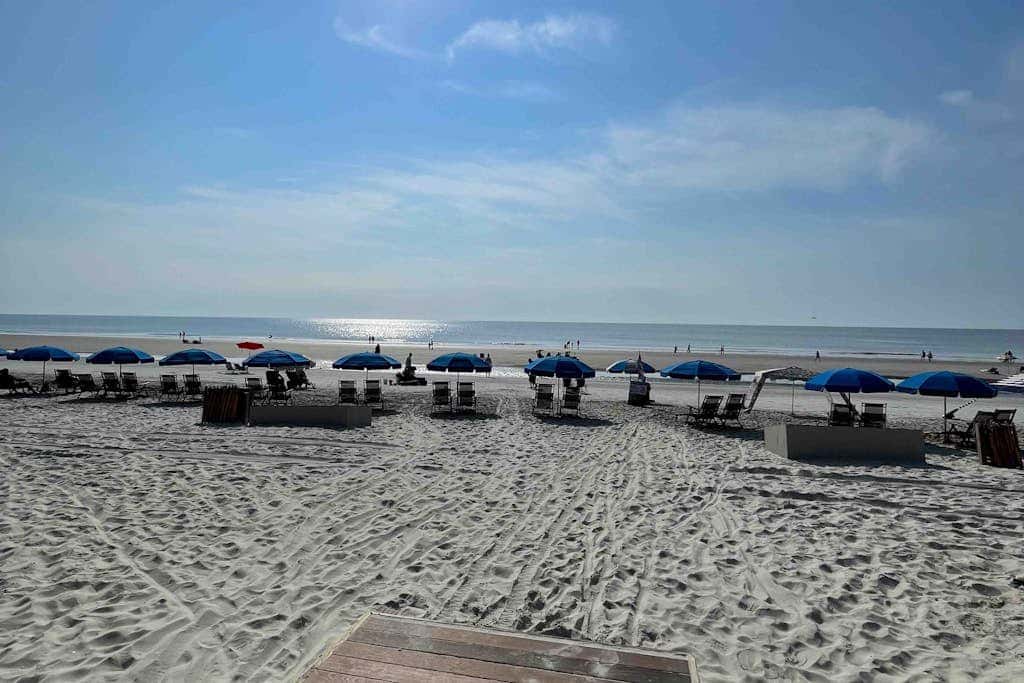 Charming Townhome with Golf Course View,On-site Pool and Short Walk to Beach!