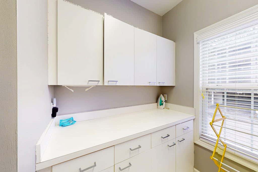 Family Friendly Condo - Across From Islanders Beach Park!