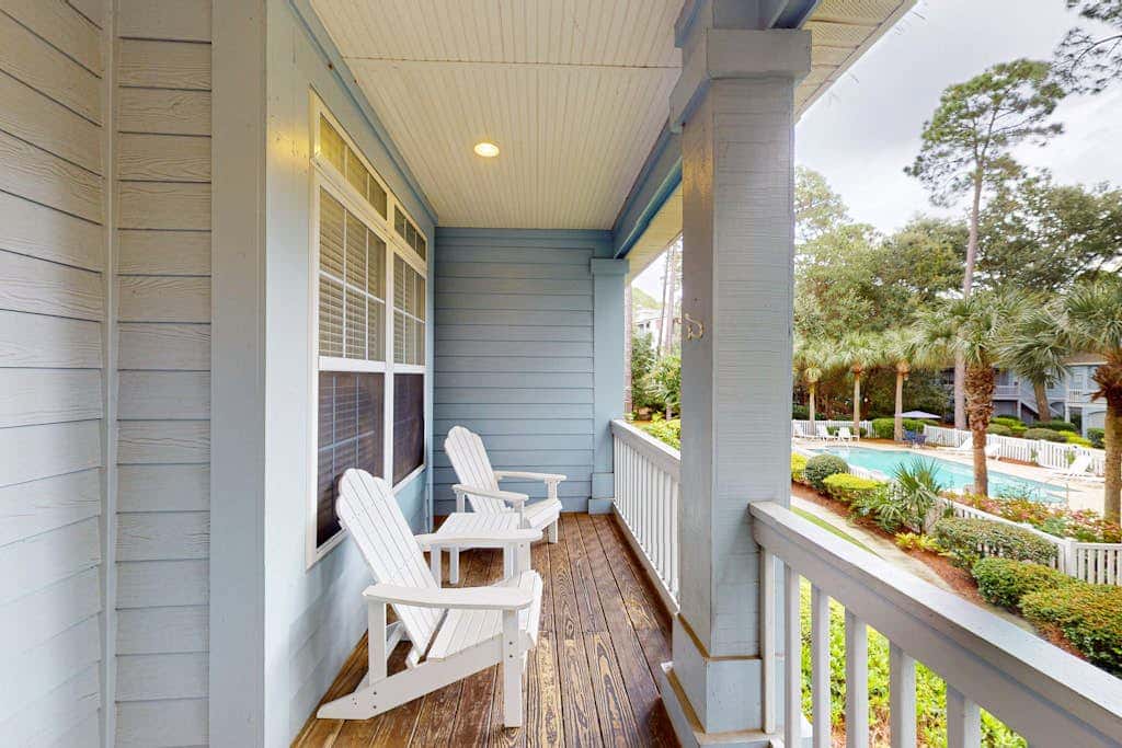Family Friendly Condo - Across From Islanders Beach Park!