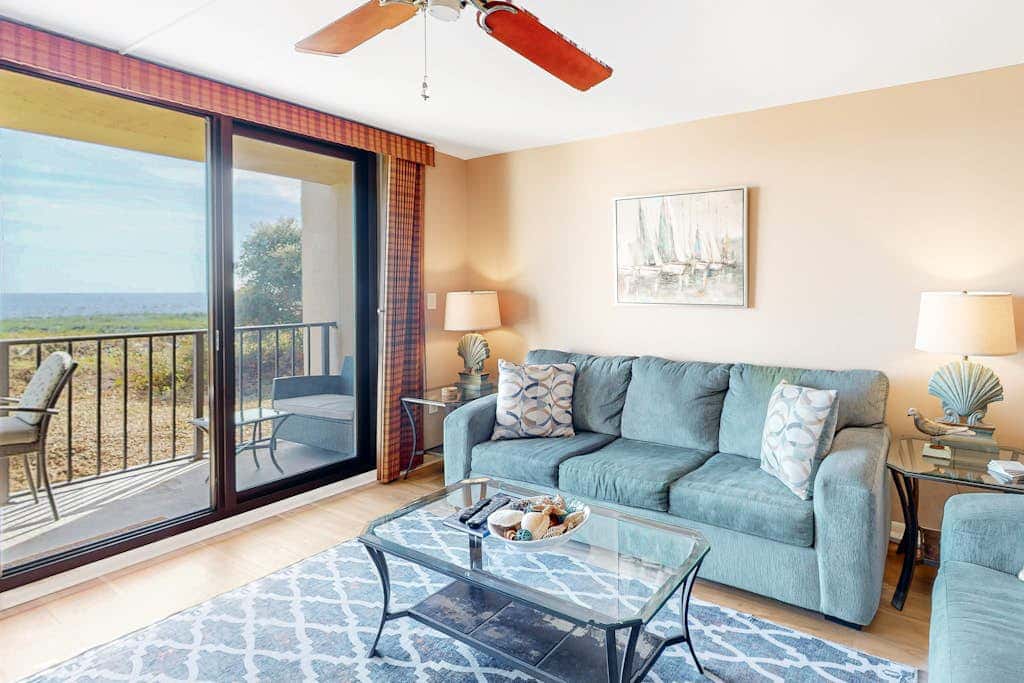 Upgraded condo on waterfront with pool, hot tub, & tennis access - near beach