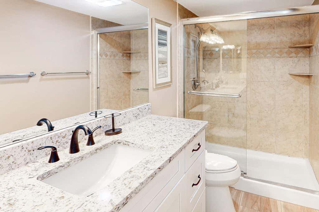 Upgraded condo on waterfront with pool, hot tub, & tennis access - near beach
