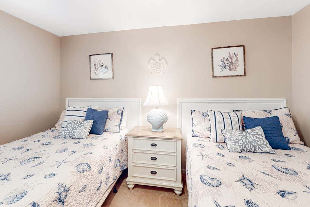 Upgraded condo on waterfront with pool, hot tub, & tennis access - near beach