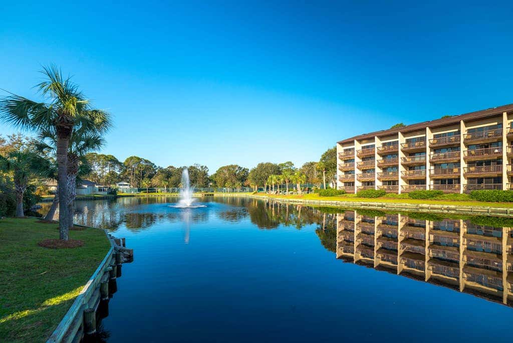 Upgraded condo on waterfront with pool, hot tub, & tennis access - near beach