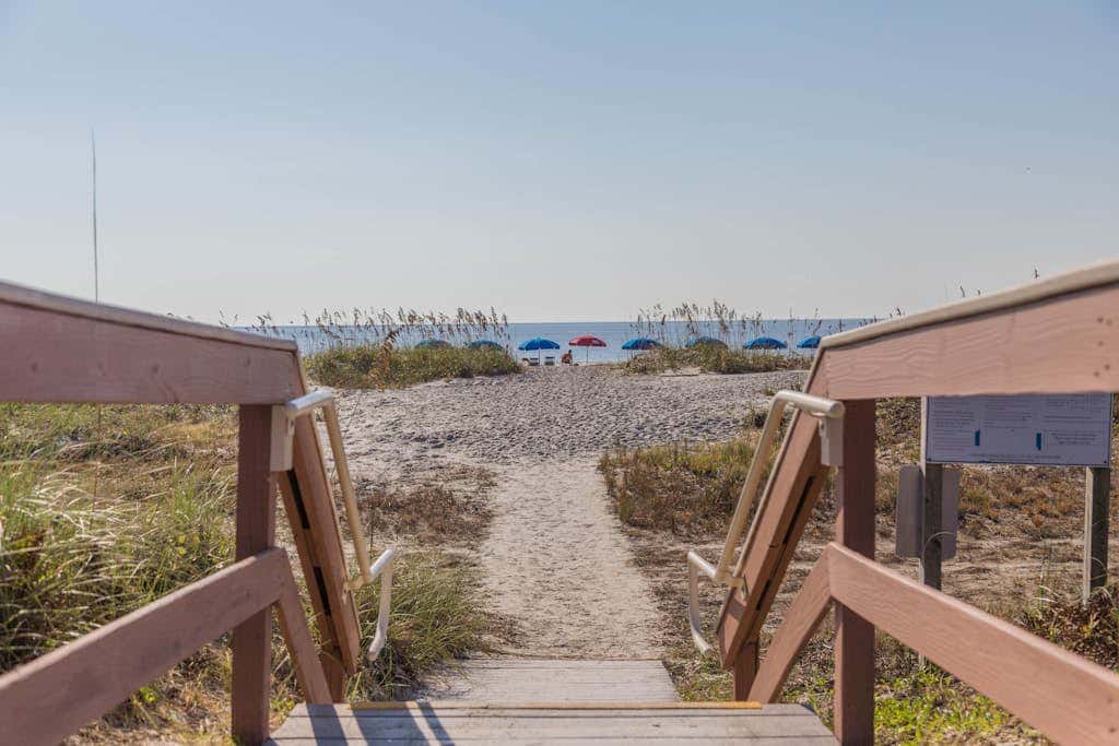 Upgraded condo on waterfront with pool, hot tub, & tennis access - near beach