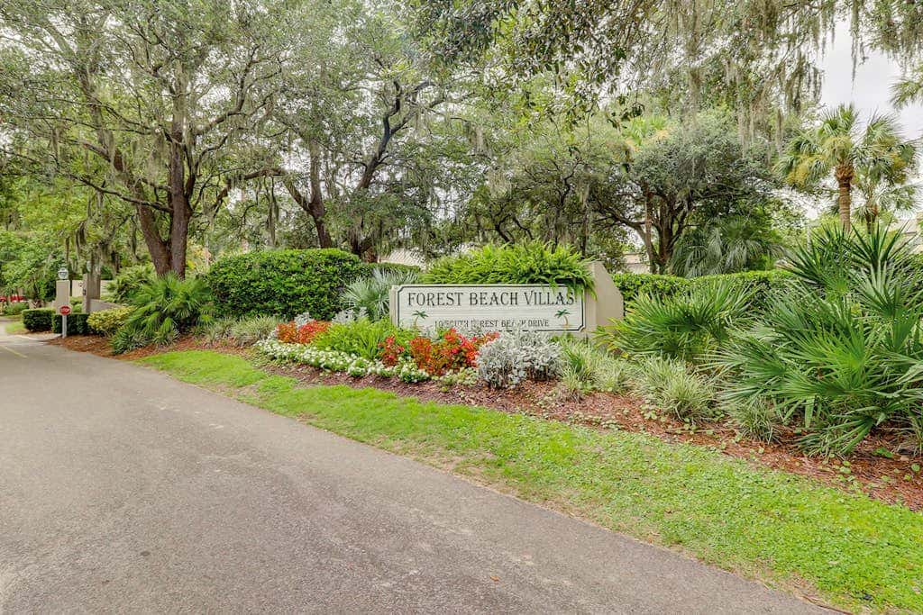 Villa with pool, tennis courts, & private patio - walk to the beach