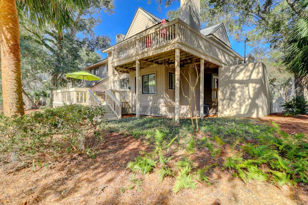     Coastal Villa with Spacious Deck, Pool & Walk to Beach