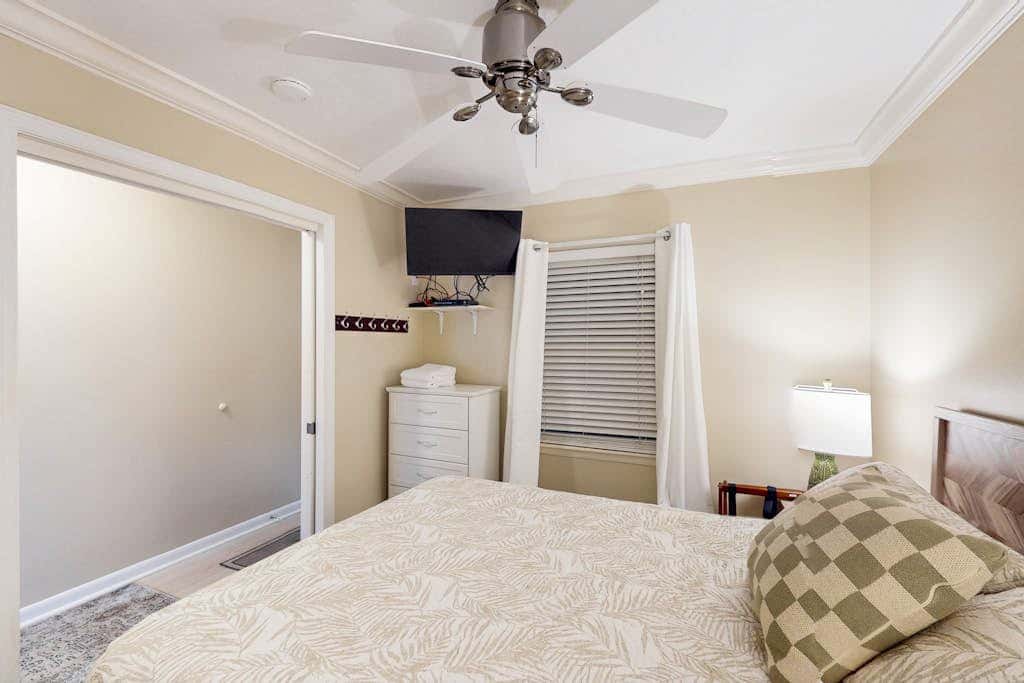 Coastal Condo with Shared Pool  Steps to the Beach, Walking Distance to Shopping and Dining